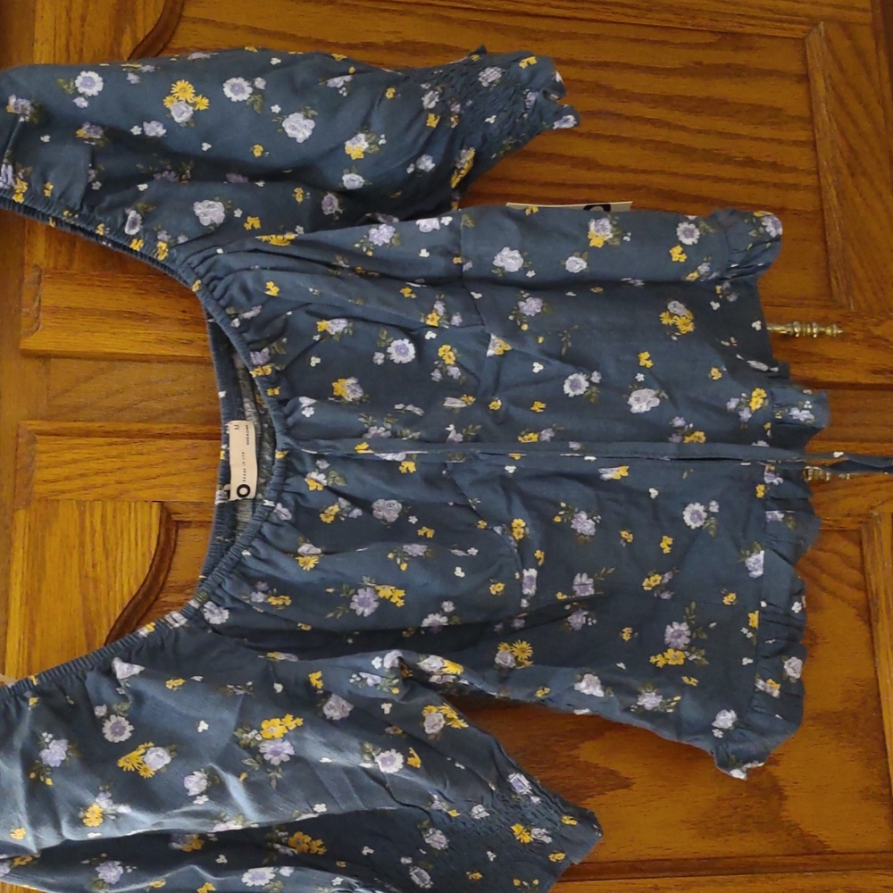 So,size Med, brand new, blue, purple, green and yellow and white colors, pretty.